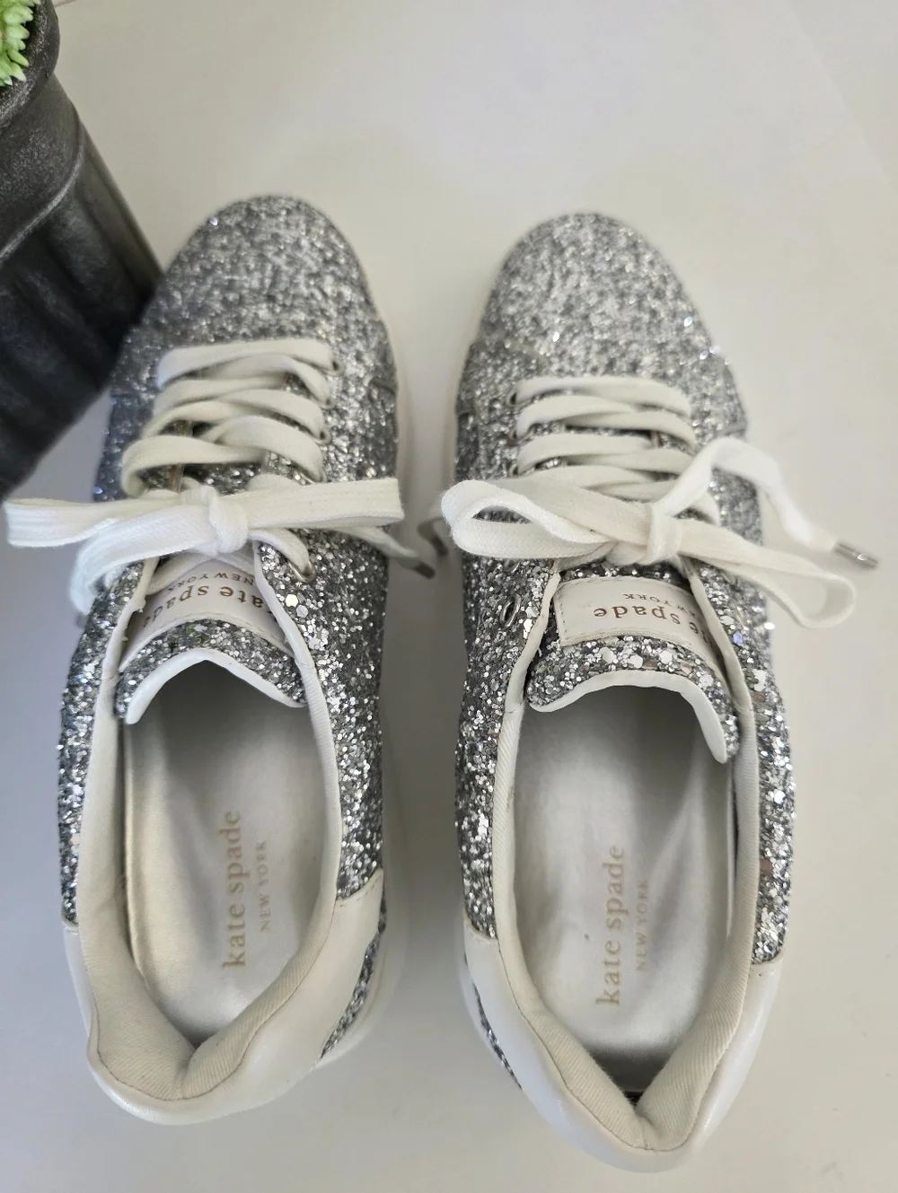 Kate Spade NY Lift Sneakers Silver Glitter Size 9 Sparkle Fashion Sneakers